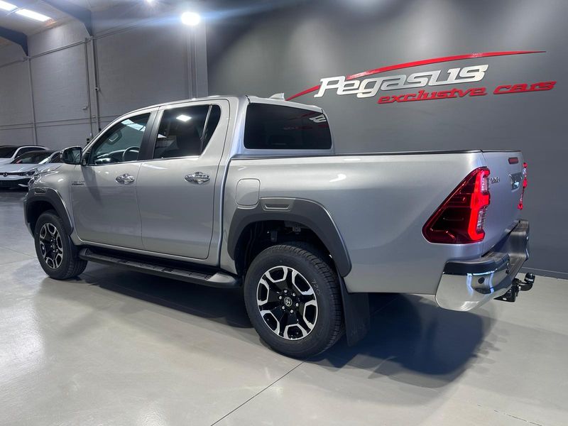 Toyota Hilux 2025, foto 5