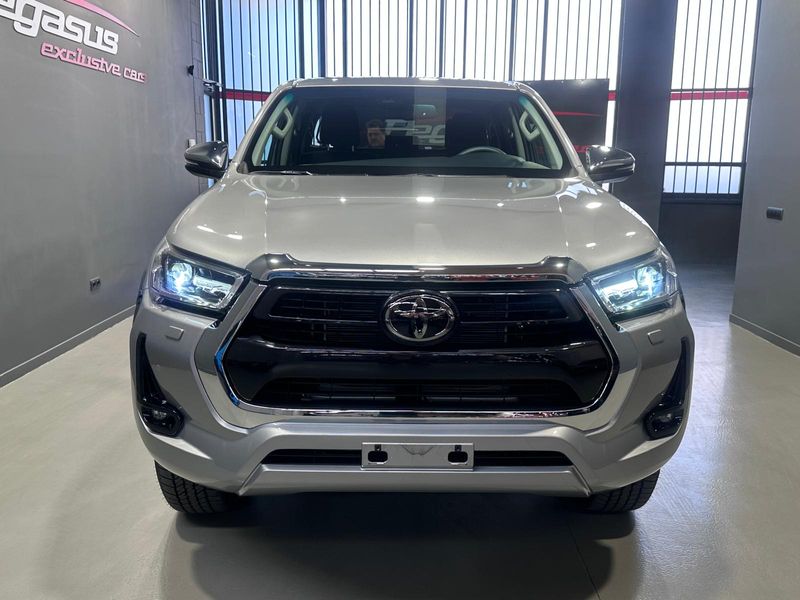 Toyota Hilux 2025, foto 10
