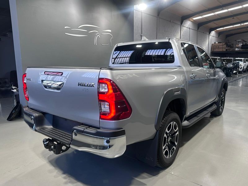 Toyota Hilux 2025, foto 14