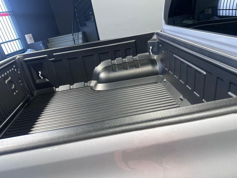 Toyota Hilux 2025, foto 32
