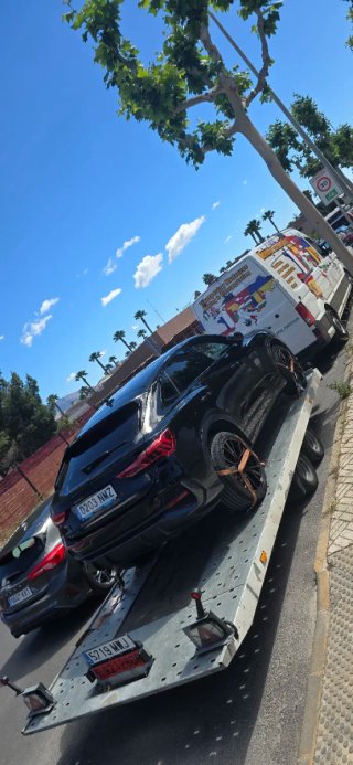 SERVICIO DE GRÚA Y PORTACOCHE 24/7