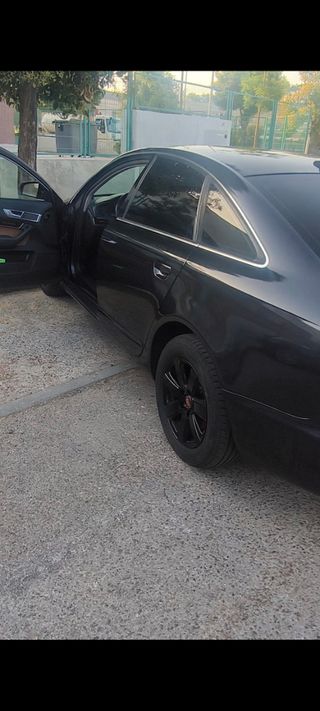 Audi A6 3.2 FSI quattro 