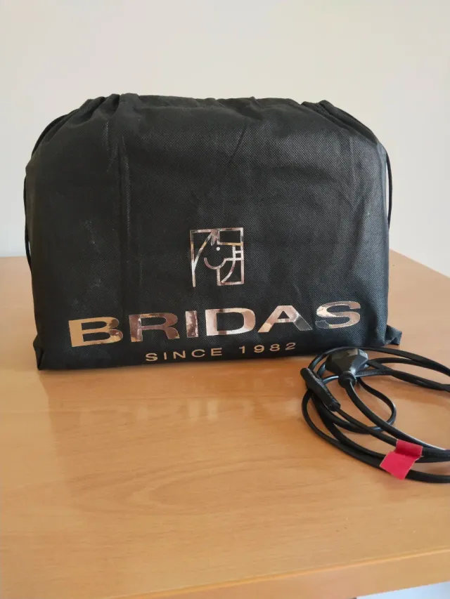 Radio vintage Thomson negra