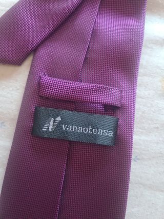 Corbata morada - elegante