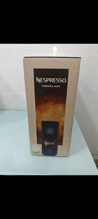 Nespresso Essenza Mini Nueva