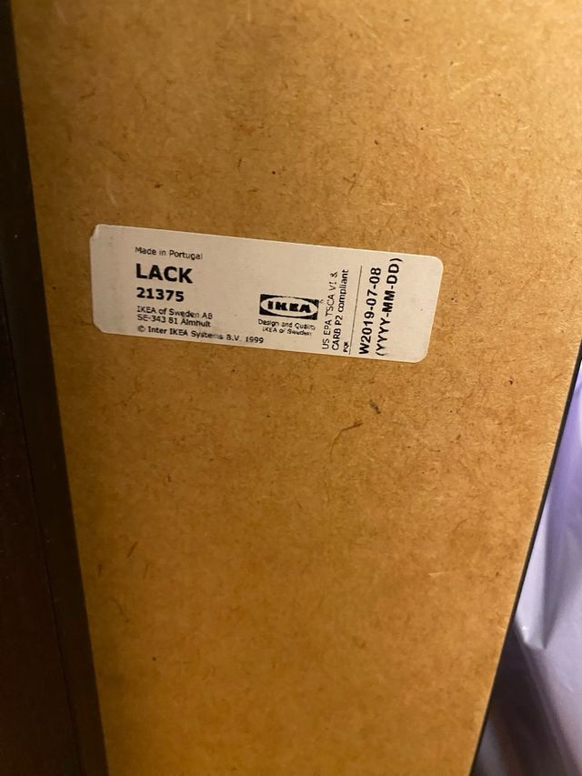 Mesa baja negra de madera. 90x55