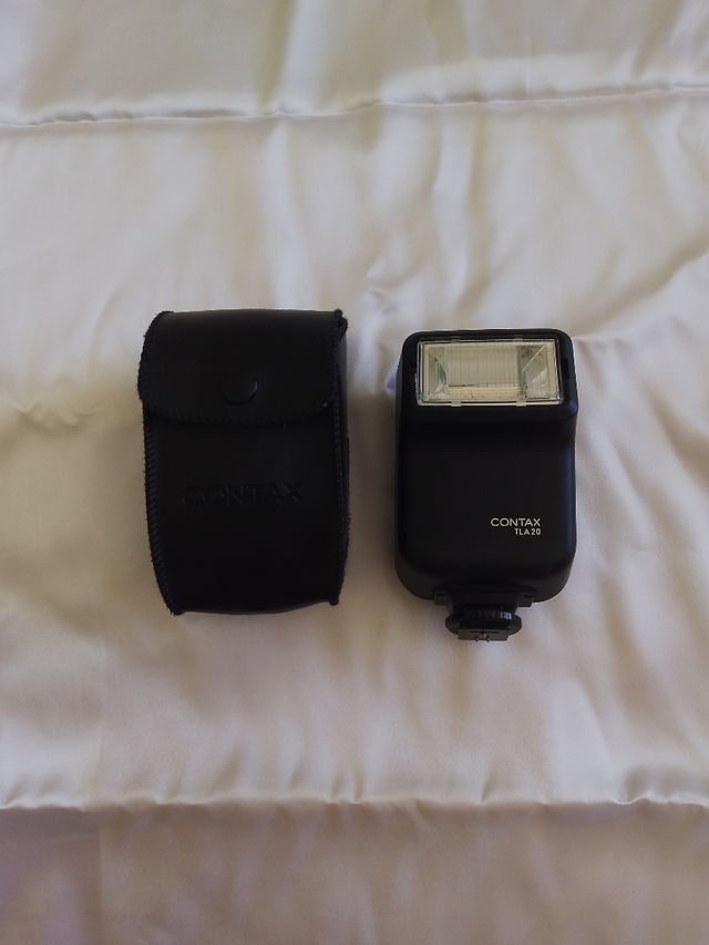 Contax TLA20 Flash - Vintage Japan