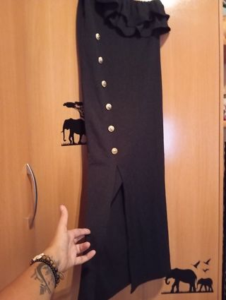 Vestido negro asimétrico