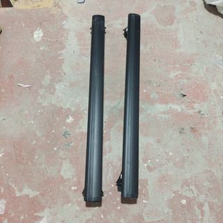 Cruz Airo Fix Dark 108:barras techo
Raíl integrado