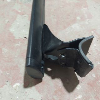 Cruz Airo Fix Dark 108:barras techo
Raíl integrado