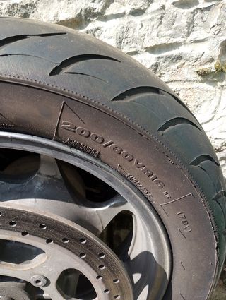 Rueda trasera kawasaki Vulcan VN2000 200/60/VR16