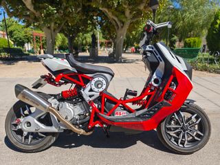 Italjet Dragster 200cc - Impecable
Ojo 750km 