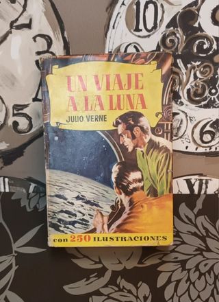 Libro antiguo de julio verne