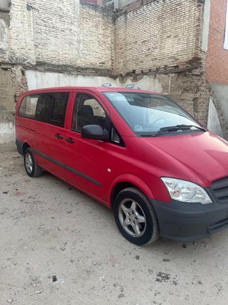 Mercedes-Benz Vito 2012