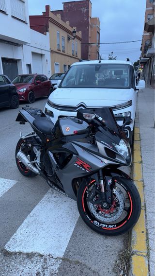 Suzuki GSXR 600 - Moto Impecable A2
