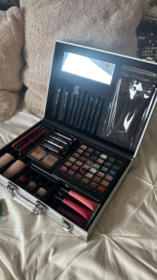 Maletín Maquillaje Magic Studio 