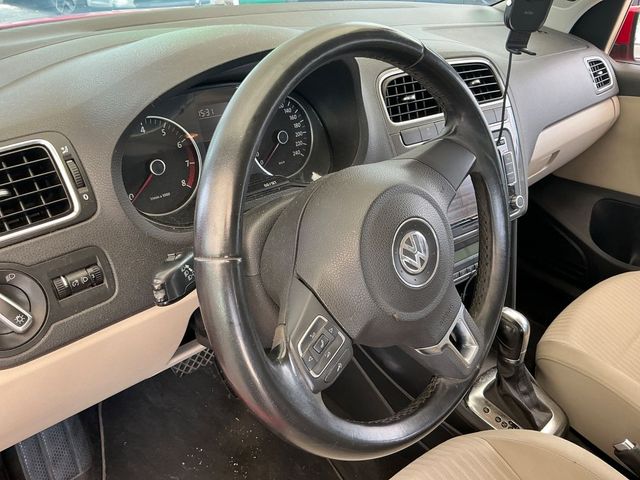Volkswagen Polo 1.4 85cv DSG Sport