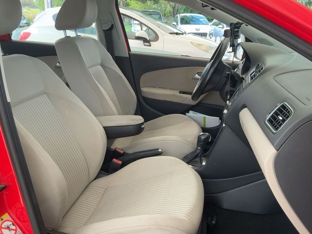 Volkswagen Polo 1.4 85cv DSG Sport