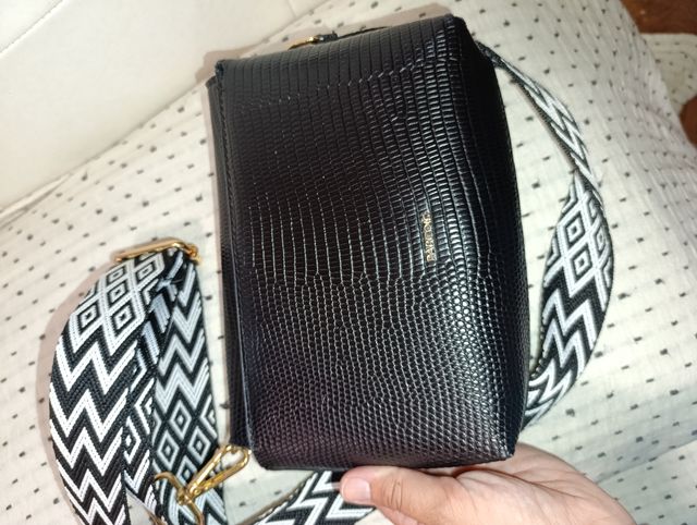 Bolso negro parfois bandolera