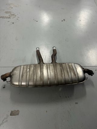 Silencioso trasero Porsche Cayenne Turbo 957,955