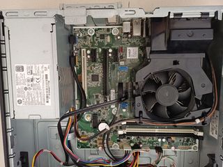 HP EliteDesk 705 G3 (no enciende)