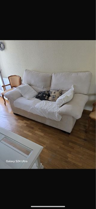 Sofá cama beige de tela