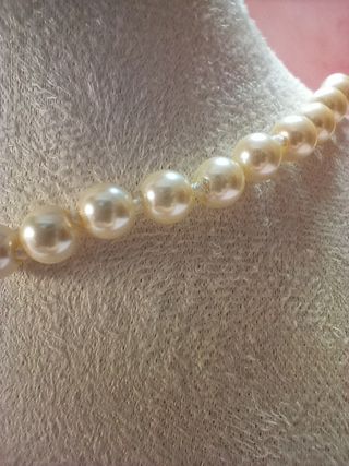 Collar Vivienne westwood con perlas 
