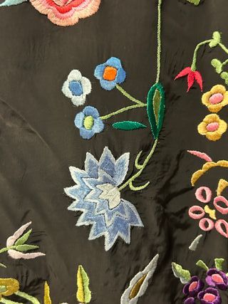 Mantón de Manila antiguo bordado