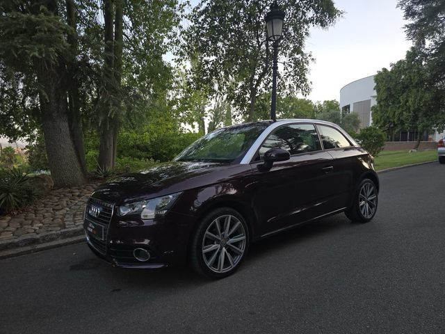 Audi A1 1.6 TDI 90cv S-Tronic