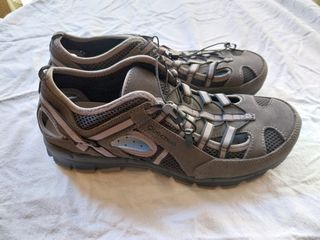 Sandalias Quechua NH150 gris EU43