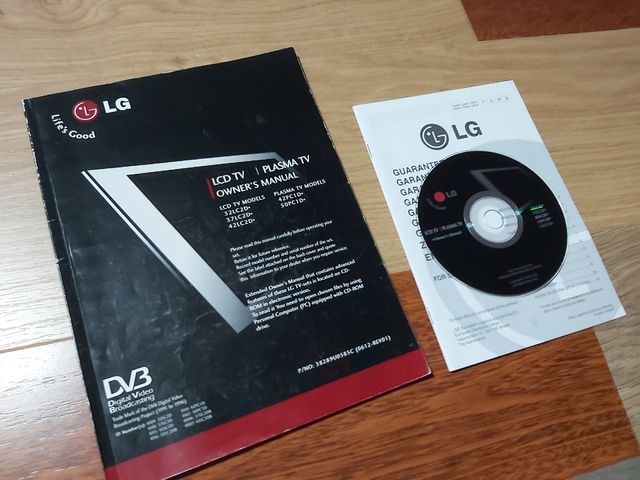 TV LG 32" TDT- Negro y plata