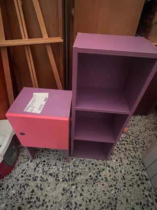 Estanterías infantiles rosa y morado