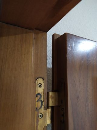 Puerta interior madera con cristalera