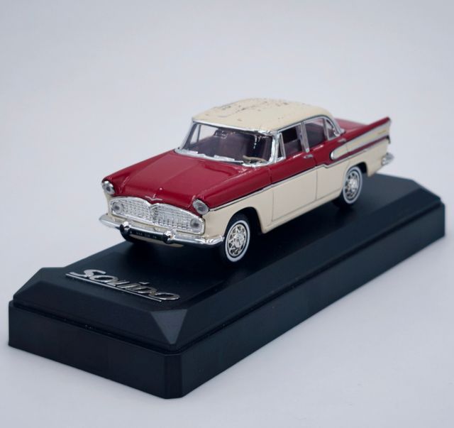 SIMCA CHAMBORD 1958 1:43 SOLIDO 4561