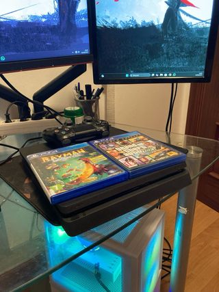 PS4 (PlayStation 4) + 2 juegos + mando