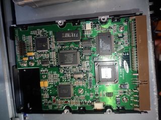 2 Discos Duros Vintage 2GB IDE