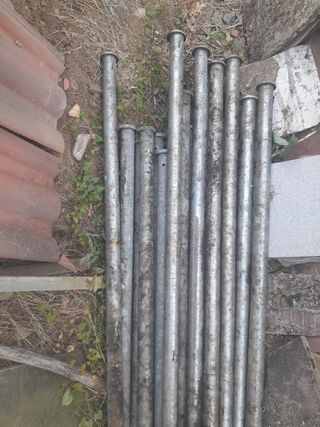 Postes metalicos de cerramiento