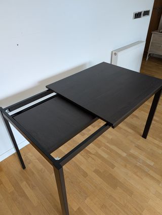 Mesa VANGSTA
 comedor negra/marrón - extensible