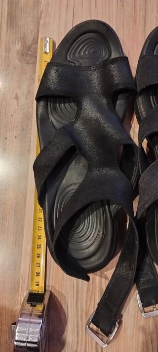 Sandalias Reebok EasyTone negras