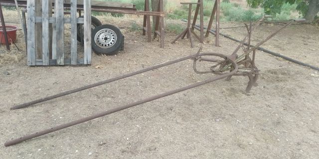 Arado antiguo para mula