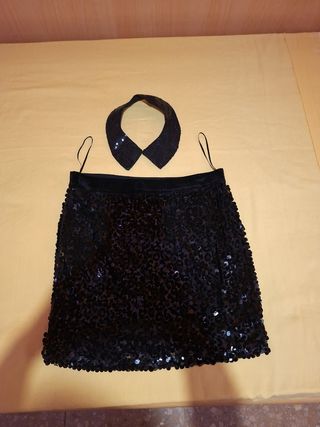 Falda negra lentejuelas y cuello estilo camisa