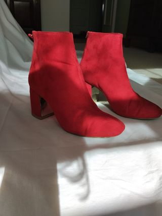 Botines rojos tacón bloque