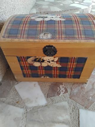 Baúl infantil vintage