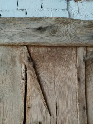 Trillo antiguo de madera