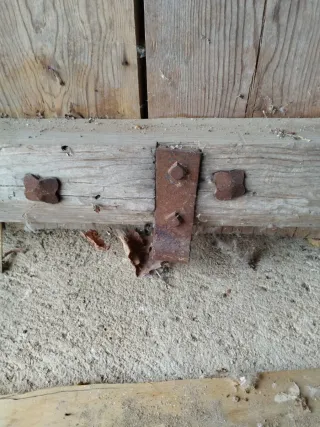 Trillo antiguo de madera