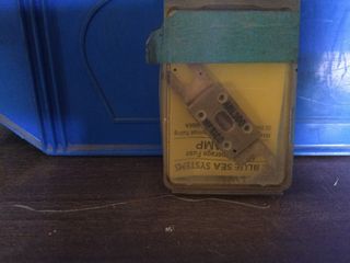 Fusible Blue Sea 300 AMP cubeta 6