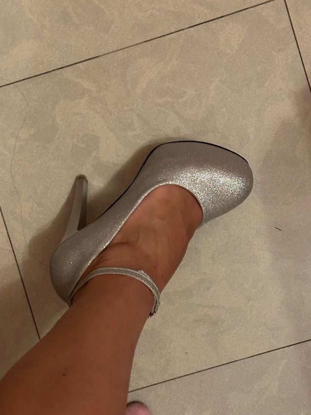 Tacones Cerrados Plata Brillantes Fiesta