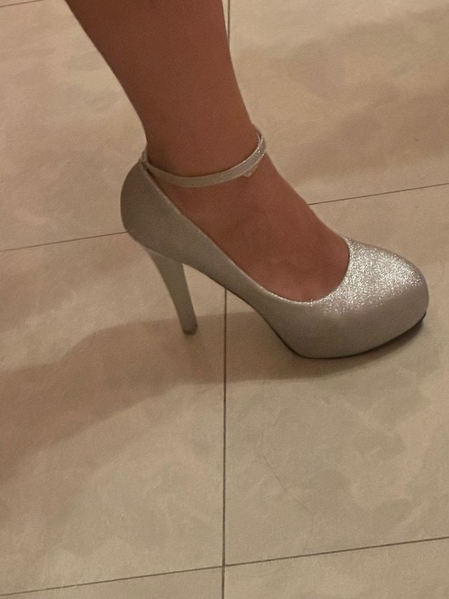 Tacones Cerrados Plata Brillantes Fiesta