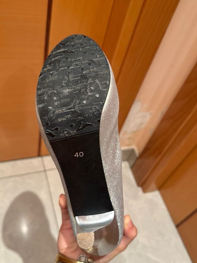 Tacones Cerrados Plata Brillantes Fiesta