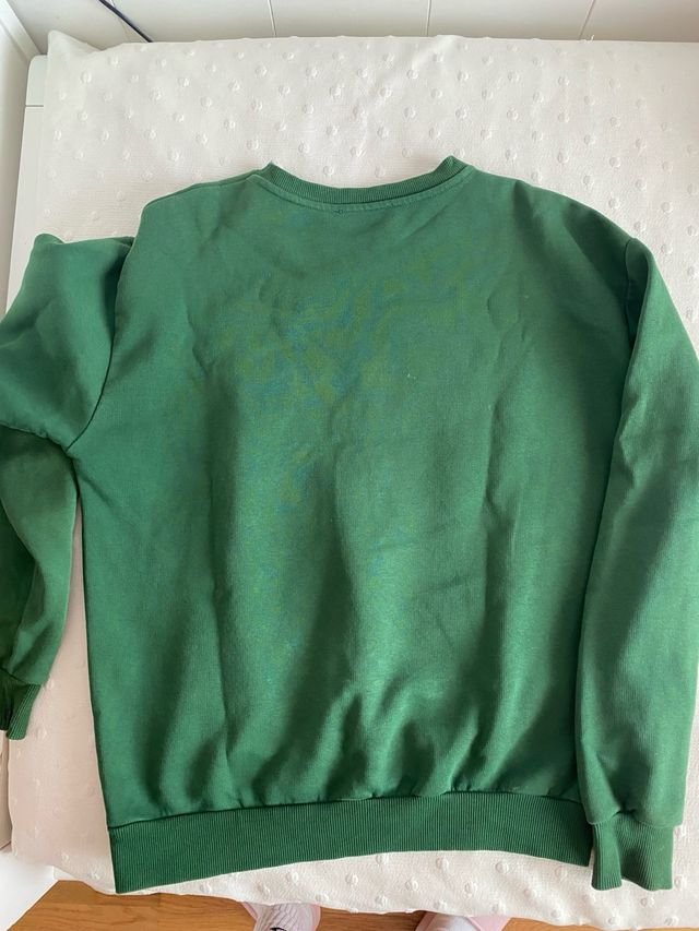 Sudadera verde Le Marais Paris